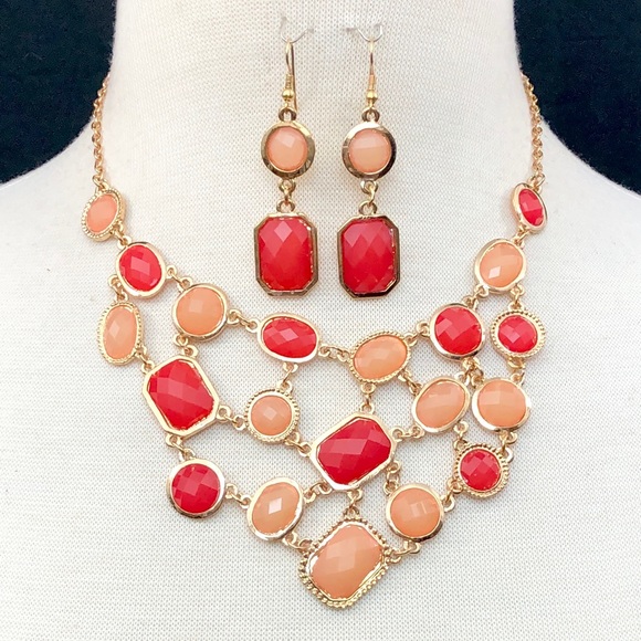 Pink Abstract Shapes Bib Necklace Earrings Set - Picture 1 of 3